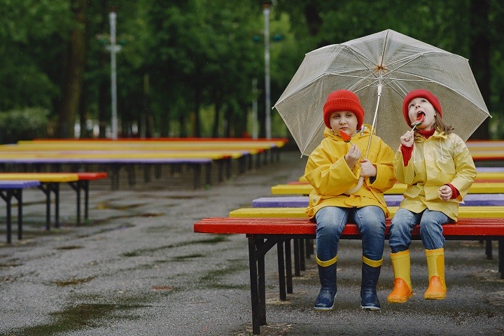children in monsoon